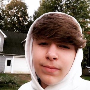 Meet your Posher, Aiden